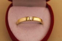 Prsteň- briliant- H/Si2- žlté zlato- 14 karátov
