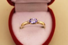 Prsteň- tanzanit- diamanty- H/Si2- kombinované zlato- 14 karátov