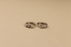 Náušnice - kruhy - fialové a modré zirkóny- zacvakávacie - rhodium - striebro