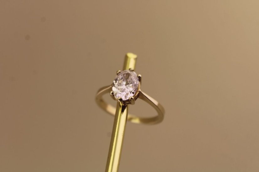 Zlatý prsteň  - Oválny zirkón - Číry - Žlté zlato - 14k
