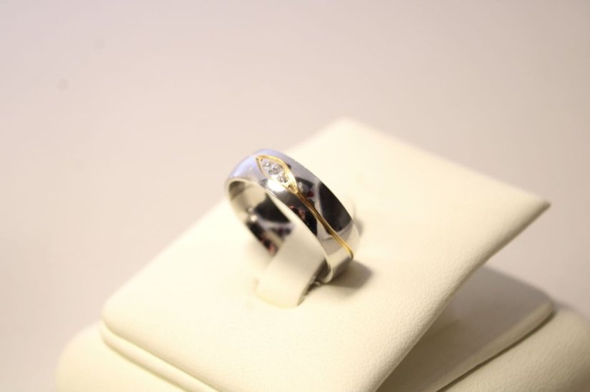 Prsteň- číre zirkóny- kombinovaná chirurgická oceľ