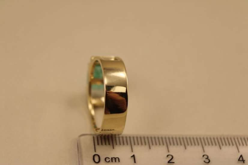 Prsteň- Smaragd- Brilianty- žlté zlato- 14 karátov