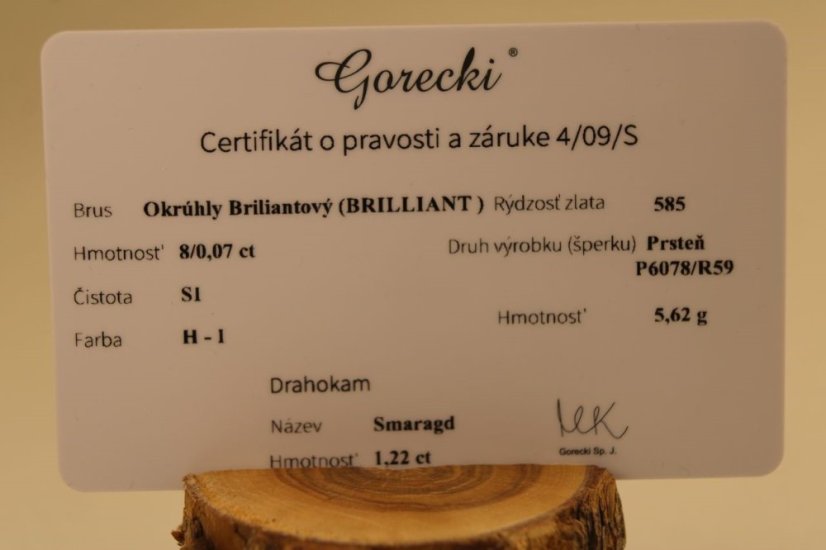 Prsteň- Smaragd- Brilianty- žlté zlato- 14 karátov
