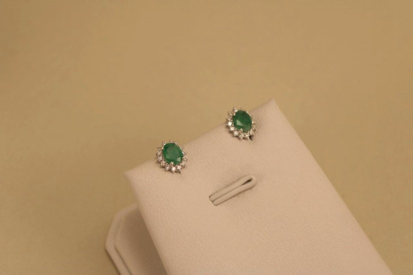 Náušnice - Smaragd - číre diamanty 0,260 ct - SI/H - biele zlato - 14 karátov