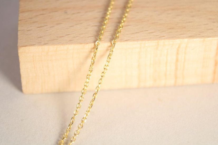 Zlatá retiazka - celebritka s diamantom 0,03 ct H/Si v prívesku, žlté zlato, 41,5-44 cm, 1,91 g, 14 karátov 585/1000