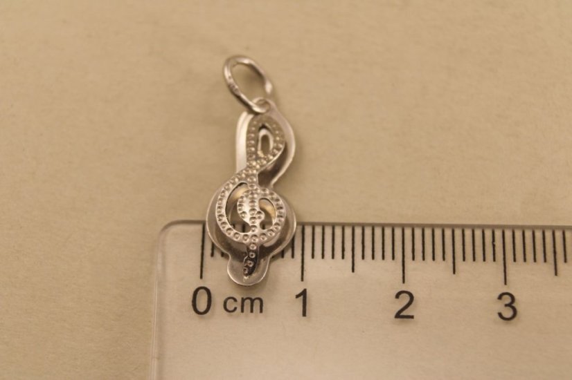 Prívesok- husľový kľúč- gravírovaný- biele zlato-14K