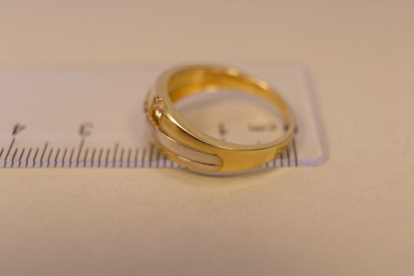 Kombinovaný zlatý prsteň, viacfarebné zlato, zirkóny, veľkosť 55, 2,69 g , 14k, 585/1000 - Materiál: Zlato, Farba zlata: Viacfarebné zlato, Druh kameňa: ZIRKÓN, Farba kameňa: Číry, Veľkosť prsteňa: 55, Váha (g): 2,69, Rýdzosť: 14 karátov 585/1000
