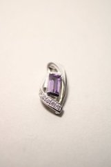 Prívesok- Ametyst- číre zirkóny- rhodiované striebro