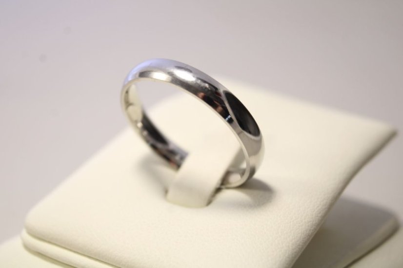 Prsteň-obrúčka- chirurgická oceľ