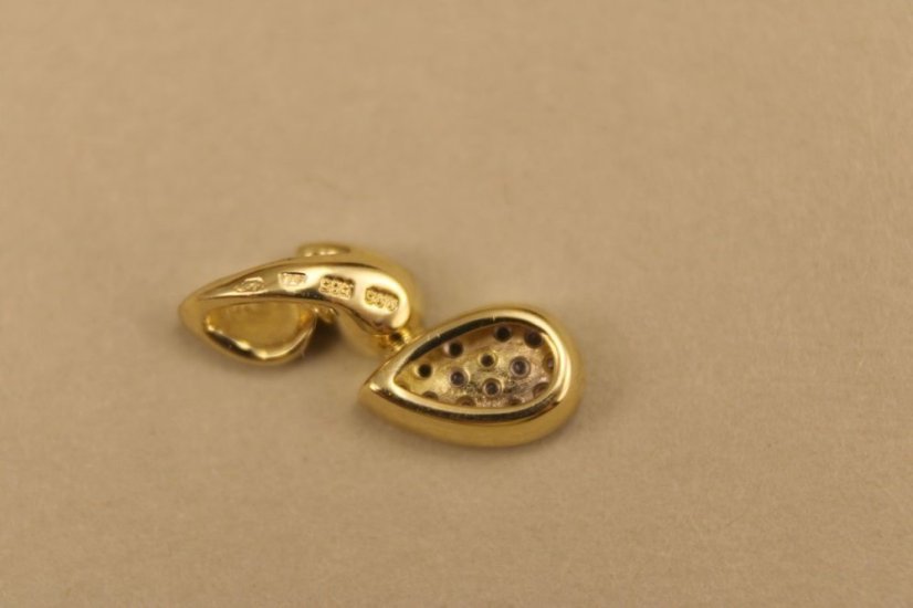 Prívesok- žlté zlato-diamanty 0,060 ct-H/Si-14 karátov
