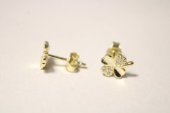 Náušnice-tvar štvorlístka-číre zirkóny-puzetky-pozlátené striebro