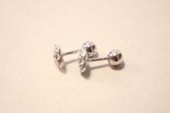 Strieborné náušnice šrúbovacie ružičky, rhodium, 1,47 g, 925/1000