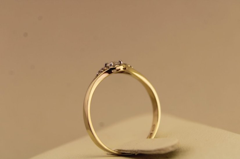 Prsteň- brilianty-H/Si2- viacfarebné zlato- 14 karátov