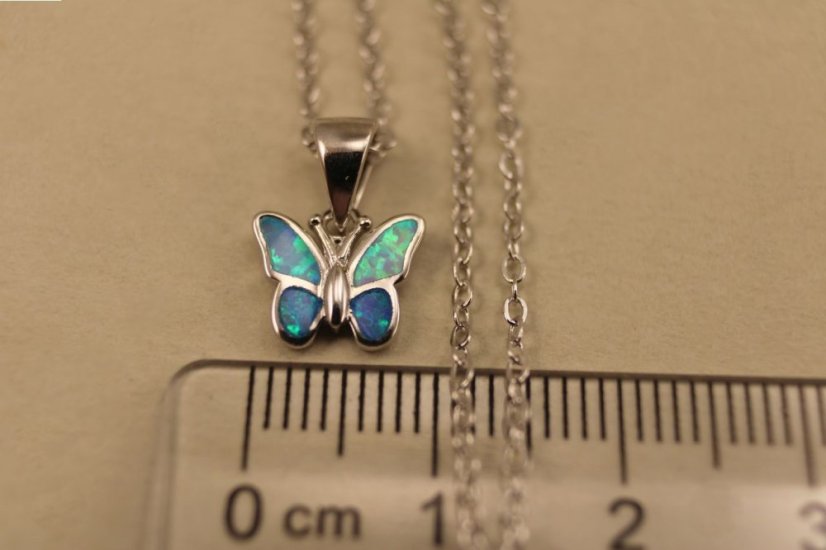 Retiazka- celebritka- motýľ- modrý opál- rhódiované striebro