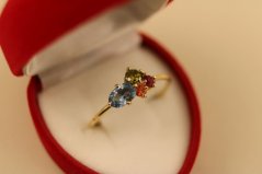 Prsteň- farebné zirkóny- žlté zlato- 14 karátov