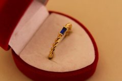 Zlatý prsteň - Točený - Modrý zirkón - Žlté zlato - 14k