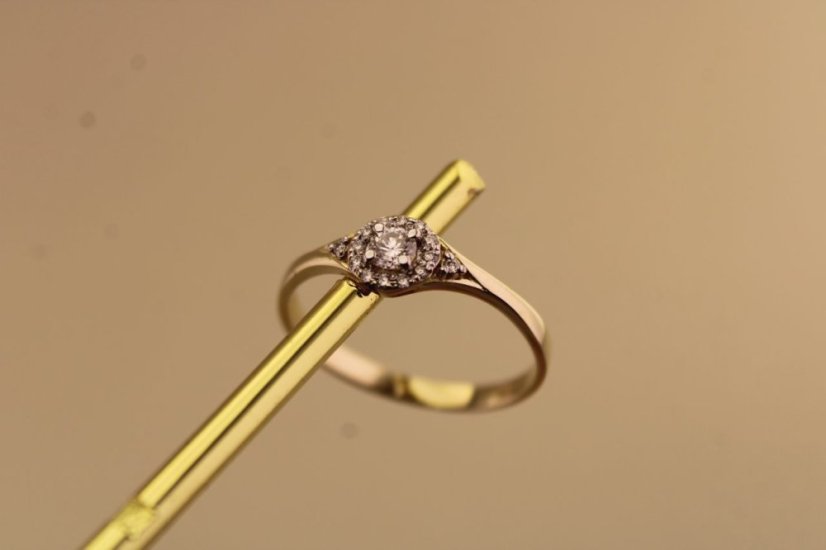 Prsteň- brilianty-H/Si2- viacfarebné zlato- 14 karátov