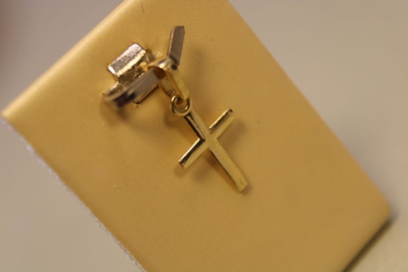 Zlatý prívesok krížik hladký povrch, žlté zlato, 0,33g, 14karátov, 585/1000