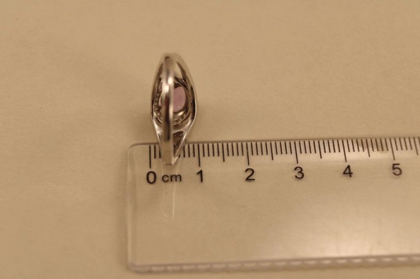 Prsteň - fialový Ametyst - číre zirkóny - rhodium - striebro