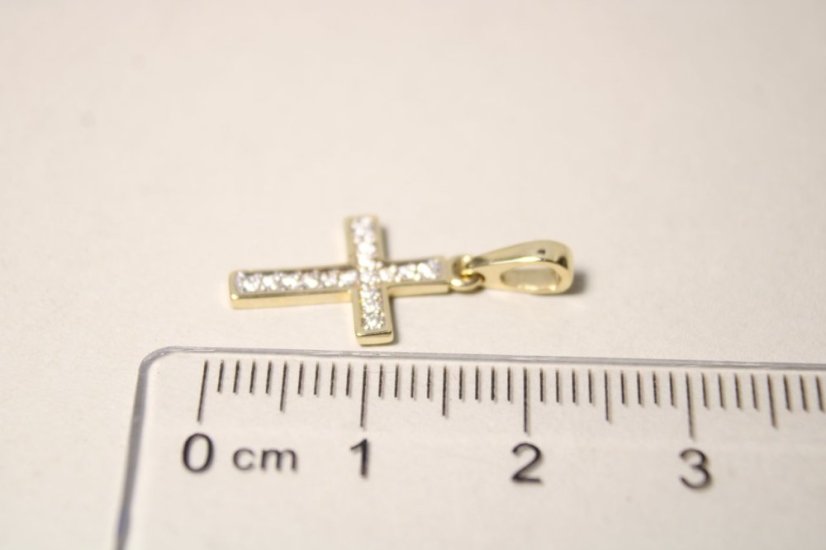 Zlatý prívesok krížik s diamantmi 0,08 ct H/Si2, žlté zlato, 0,73 g, 14 karátov 585/1000