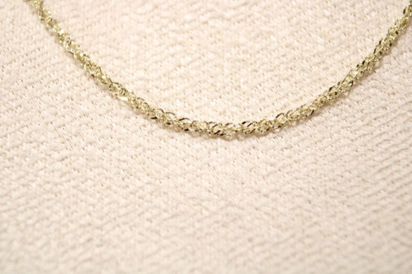 Zlatý točený náramok z poprepájaných očiek, žlté zlato, 18 cm, 1,07 g, 14k 585/1000