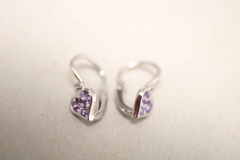 Naušnice- srdiečka-fialové zirkóny- brizúra- biele zlato- 14 karátov