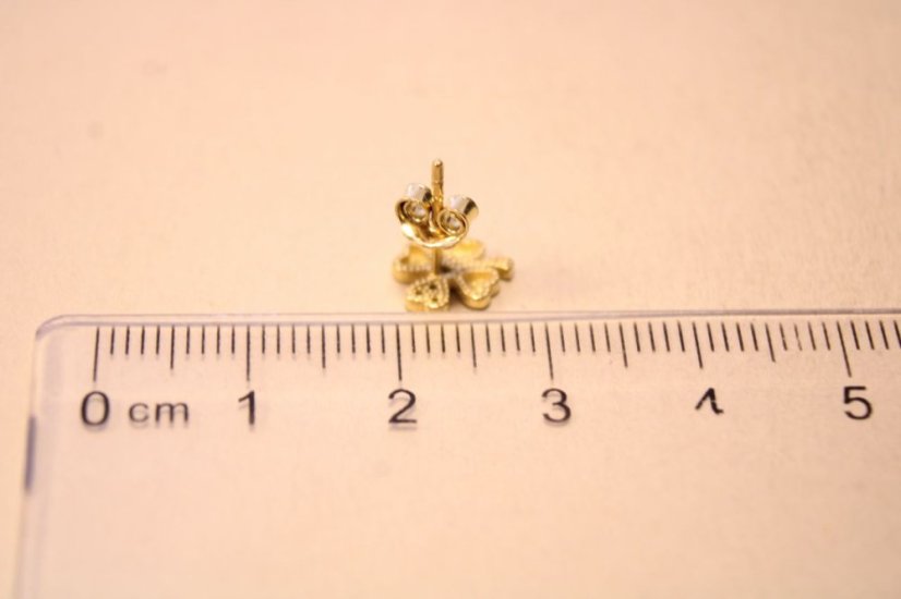 Náušnice- štvorlístky- číre zirkóny- puzetky- žlté zlato- 14 karátov