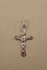 Prívesok- krížik s Ježišom- gravír- biele zlato- 14 karátov