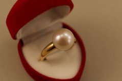 Prsteň- riečna perla- žlté zlato- 14 karátov