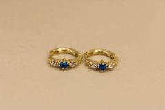 Náušnice - kruhy - modrý opál - číre zirkóny - zacvakávacie - pozlátené striebro