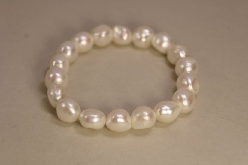 Náramok-  biele sladkovodné perly