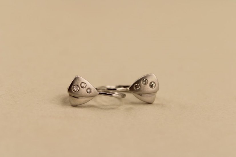 Náušnice-trojuholníky-číre zirkóny-patent-biele zlato-14K