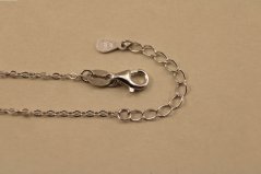 Náramok- číry zirkón v objímke- rhódiované striebro