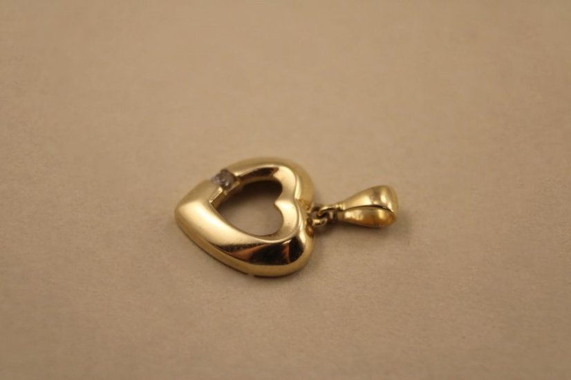 Prívesok- srdce- číry zirkón- žlté zlato- 14 karátov