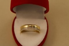 Prsteň- číre kamienky- viacfarebné zlato- 14 karátov