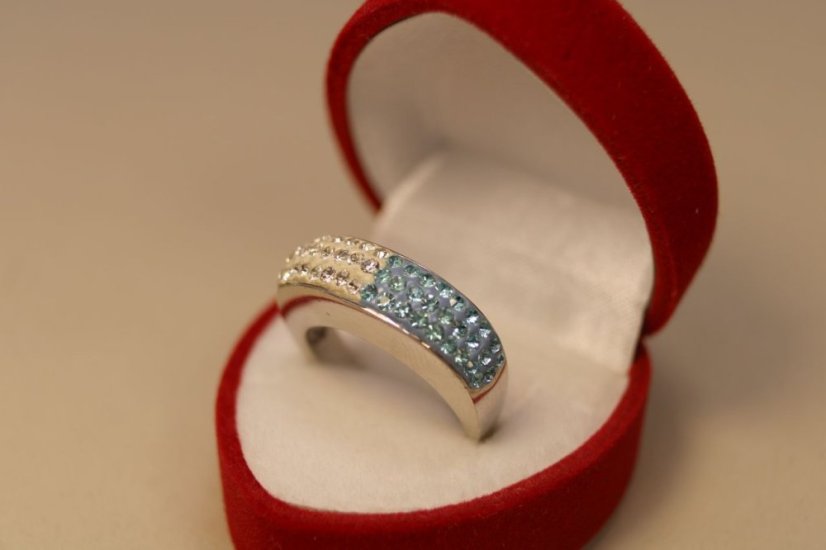 Prsteň- číre a modré swarovski crystals- rhodiované striebro