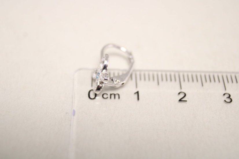 Zlaté náušnice roztomilé motýliky z bieleho zlata,číre a modré zirkóny,klasické zapínanie, 1,37g, 14K, 585/1000