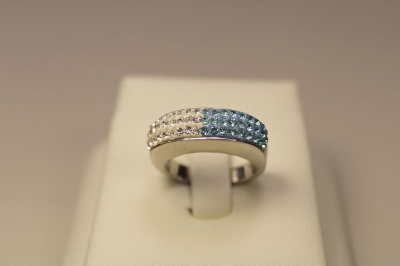 Prsteň- číre a modré swarovski crystals- rhodiované striebro