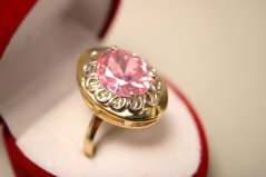 Zlatý prsteň ružový zirkón v krapničkách, viacfarebné zlato, veľkosť 58, 3,23 g, 14 karátov, 585/1000