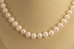 Náhrdelník- biele riečne perly- striebro