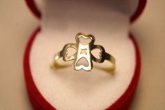 Prsteň- vyrezávaný štvorlístok- žlté zlato- 14 karátov