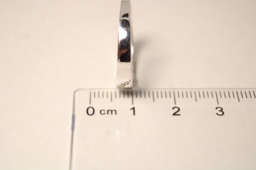 Zlatý prsteň, biele zlato, číre zirkóny, veľkosť 57, 2,54g, 14 karátov 585/1000
