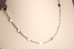 Retiazka- ovalné platničky- rhódiované striebro