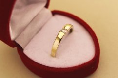 Prsteň- briliant- H/Si2- žlté zlato- 14 karátov