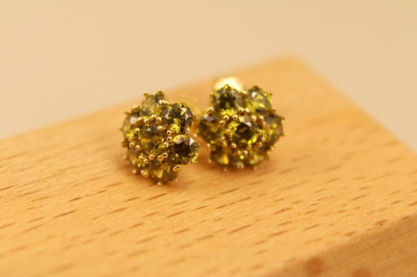 Zlaté náušnice, žlté zlato, zelený zirkón 1,75g 14k 585/1000