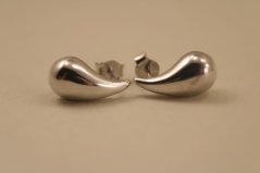 Náušnice-hladká kvapka-puzetky-rhodium-striebro