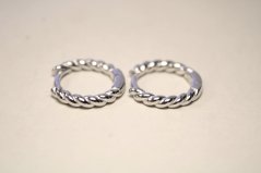 Strieborné zapletané náušnice kruhy, rhodium, zacvákavacie zapínanie, 2,12 g, 925/1000