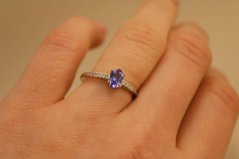 Prsteň- Tanzanit- brilianty- 0,05 ct- biele zlato- 14 karátov