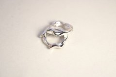 Lesklé strieborné náušnice kruhy, rhodium, kĺbové zapínanie, 1,75 g, 925/1000