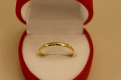 Prsteň- ruženec- jemný gravír- žlté zlato- 14 karátov